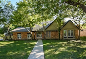 302 De Soto Dr Universal City, TX 78148